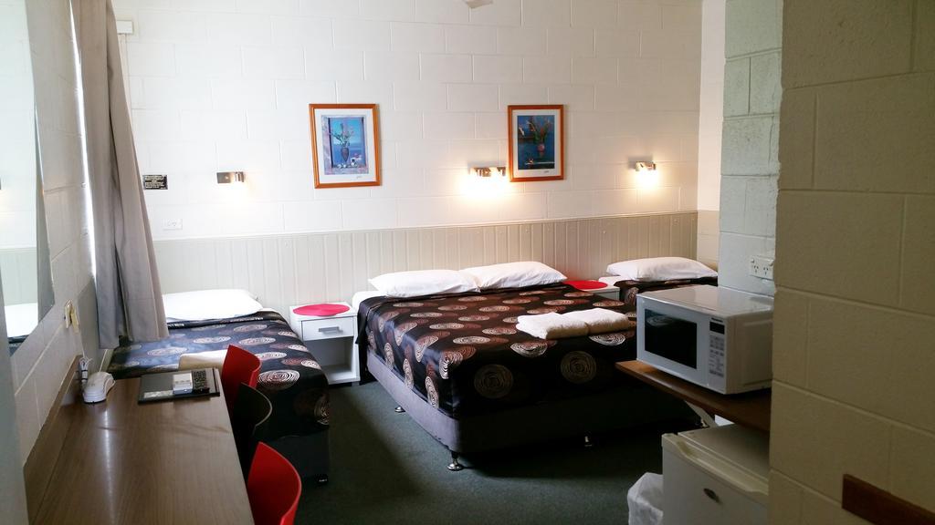 A&A Lodge Motel Emerald Luaran gambar